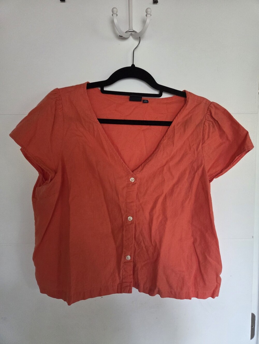 Women’s Linen Short Sleeve Button-Front Top in Coral